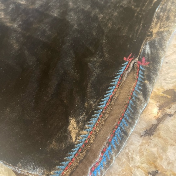 JOHNNY WAS Medium Velvet Peasant Boho Tunic Top Embroidered "Naomi Tiger Eye - Picture 9 of 9